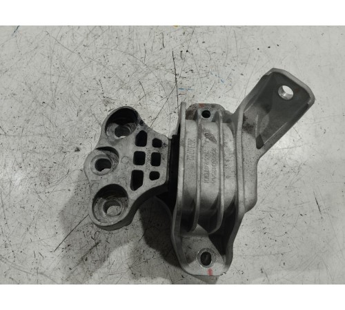 Опора двигателя левая