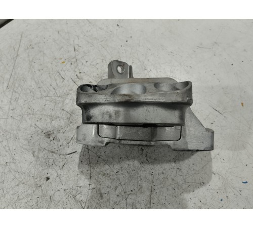 Опора двигателя левая