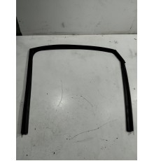 Уплотнитель стекла (задний левый)