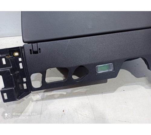 Бардачок (в сборе)