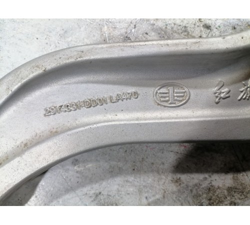 Рычаг поперечный задний левый верхний