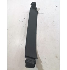 Обшивка крышки багажника правая