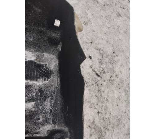 Напольное покрытие переднее левое