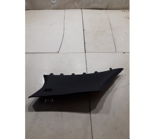 Обшивка задней стойки (левая)