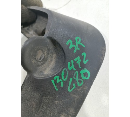 Брызговик задний правый