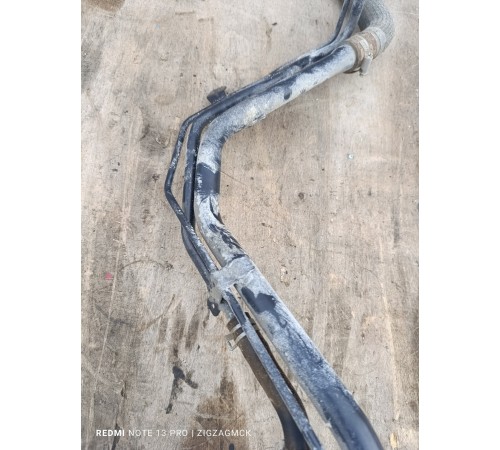 Горловина топливного бака