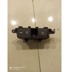 Блок кнопок(открытия багажника, ручника)