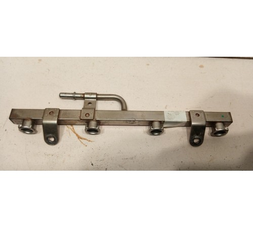 Рейка топливная (рампа)