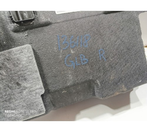 Обшивка багажника правая