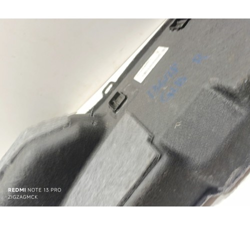 Обшивка багажника правая