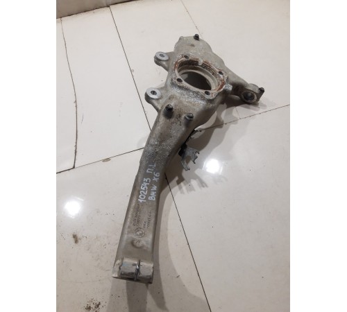 Кулак поворотный(передний левый)