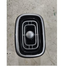 Воздушный дефлектор салона центральный