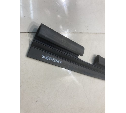 Уплотнитель кузова