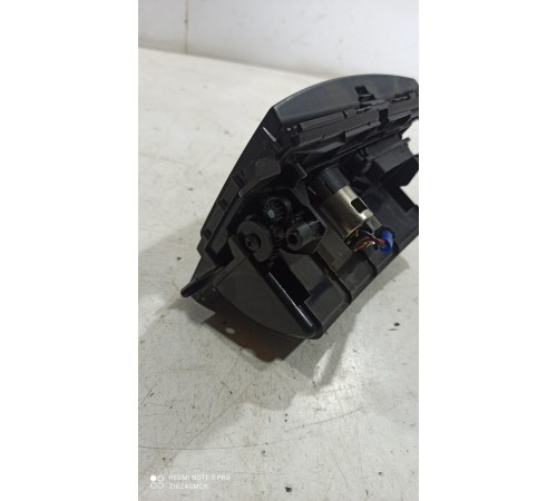 Бардачок центральной консоли