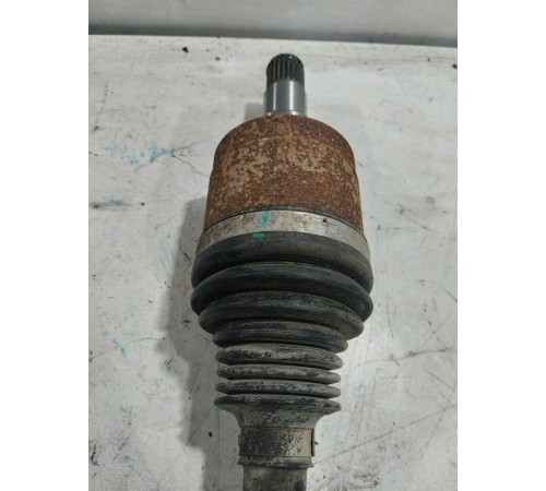 Привод (полуось) передний левый