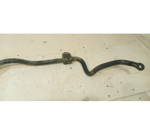 Стабилизатор передний