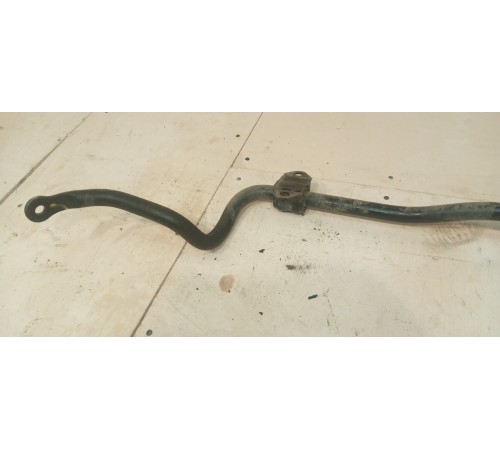 Стабилизатор передний