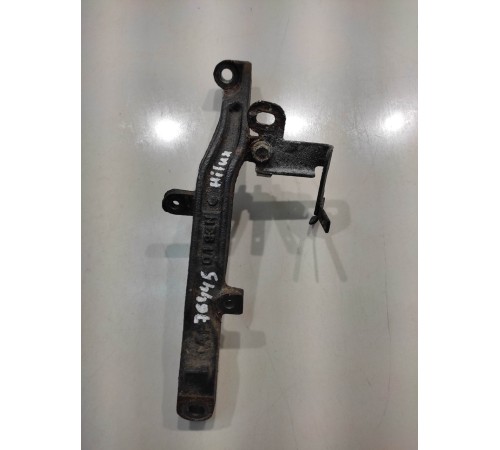 Кронштейн впускного коллектора