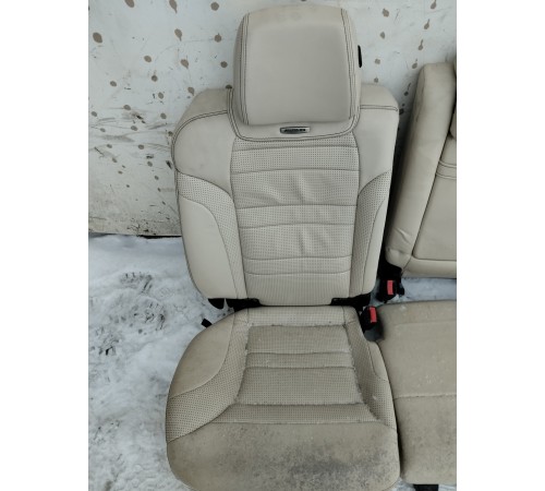 Задний ряд сидений