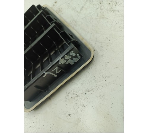 Решетка вентиляционная задняя 