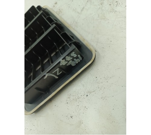 Решетка вентиляционная задняя 