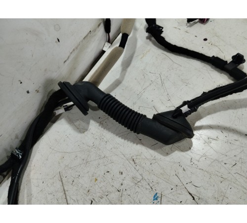 Электропроводка крышки багажника