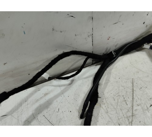Электропроводка крышки багажника