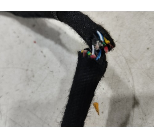 Электропроводка крышки багажника