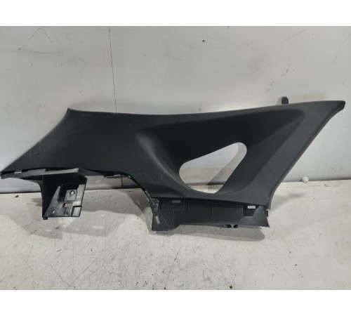 Обшивка стойки задняя левая верхняя