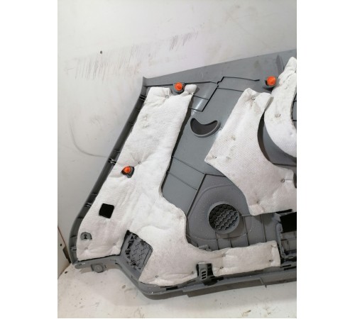 Обшивка багажника верхняя правая