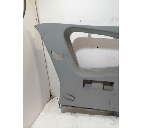 Обшивка багажника верхняя правая