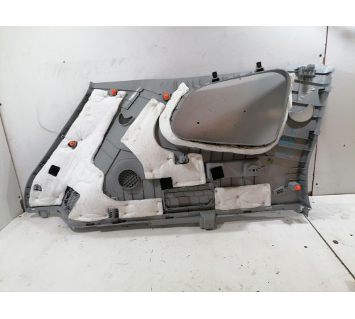 Обшивка багажника верхняя правая