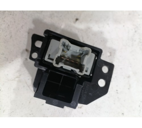 Кнопка подогрева сиденья