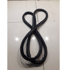 Уплотнитель двери(задний левый)