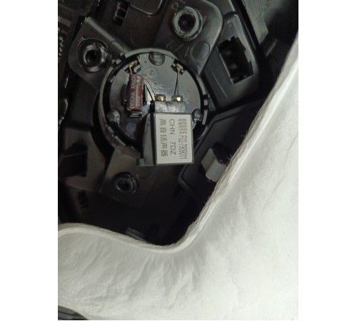 Обшивка двери передняя правая