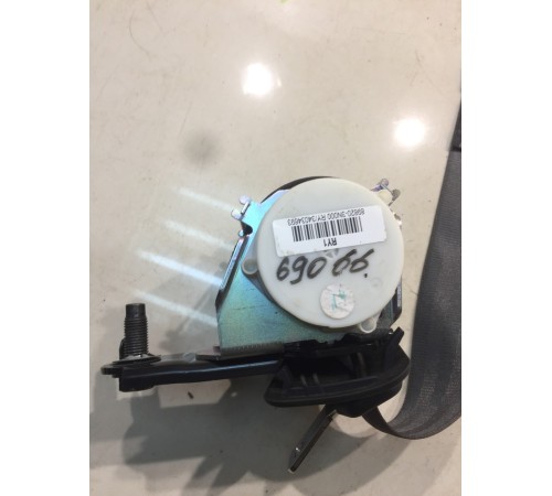 Ремень безопасности (задний, правый)