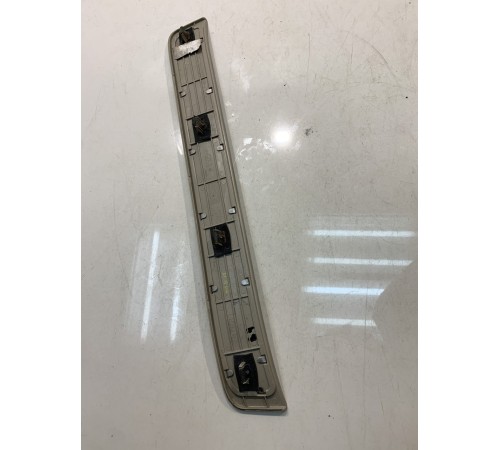 Накладка порога (задняя, левая)