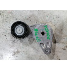 Ролик натяжитель приводного ремня