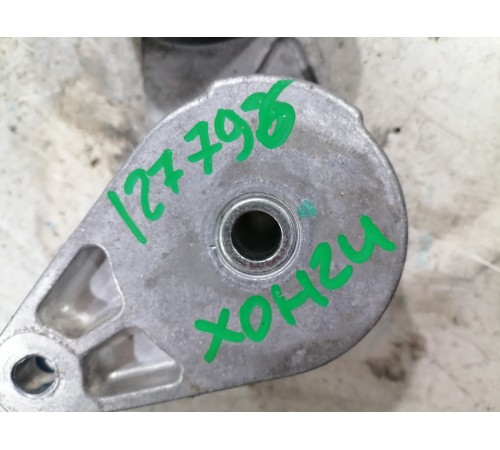 Ролик натяжитель приводного ремня