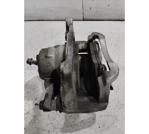 Суппорт передний правый