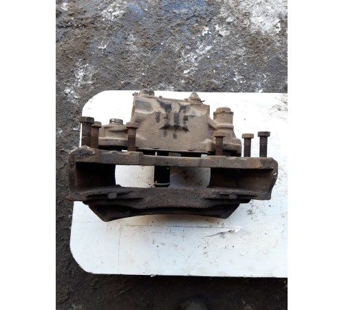 Суппорт (задний правый)