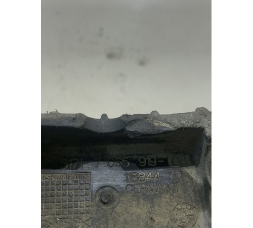 Поддомкратник