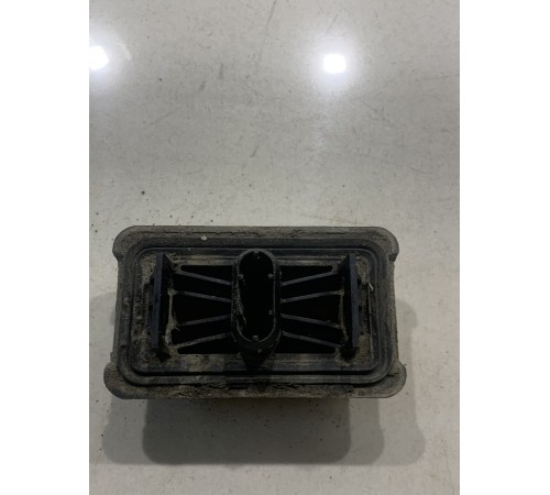 Поддомкратник