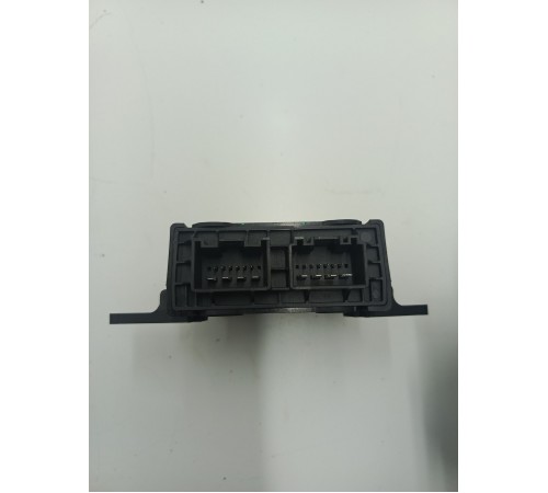 Блок управления задним сиденьем