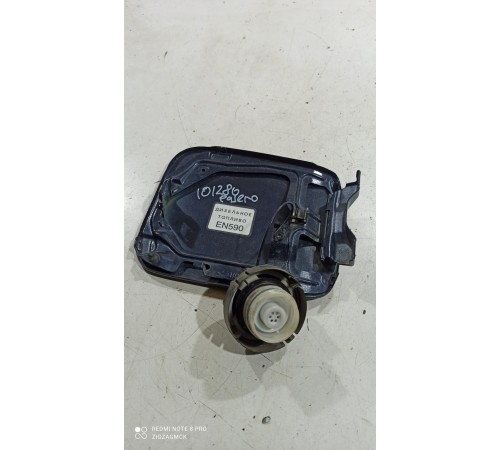 Лючок бензобака