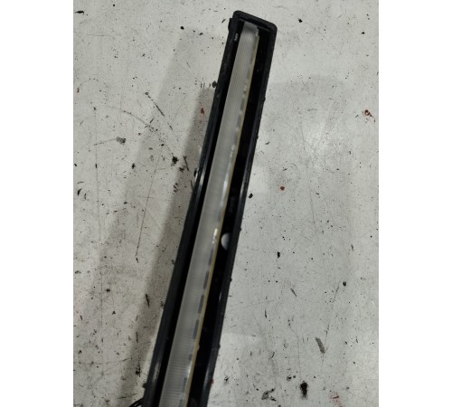 Дневной ходовой огонь левый