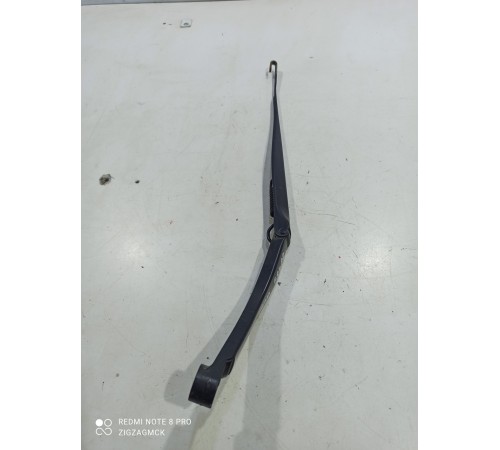 Поводок стеклоочистителя(левый)