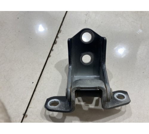 Петля двери (передняя, правая, нижняя)