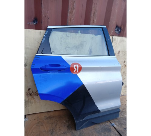 Дверь задняя правая