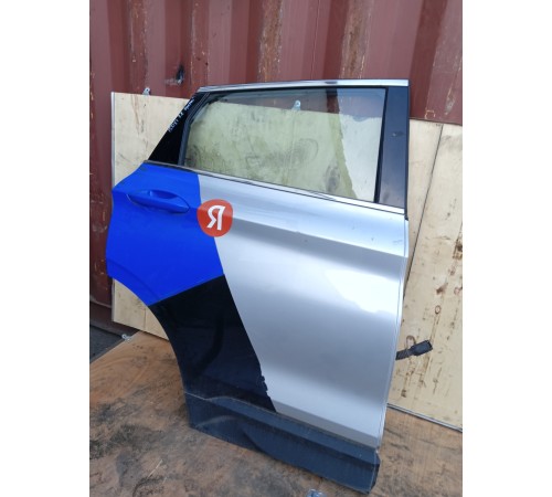 Дверь задняя правая